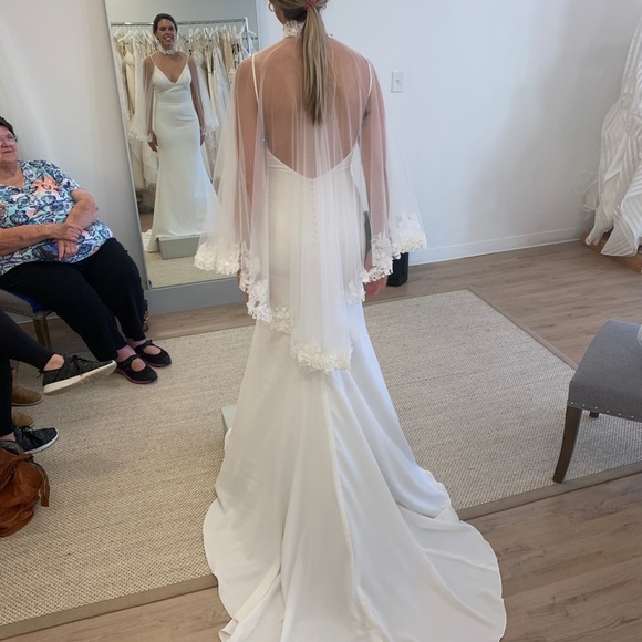 Made With Love Carla cape - Picture 4 of 4